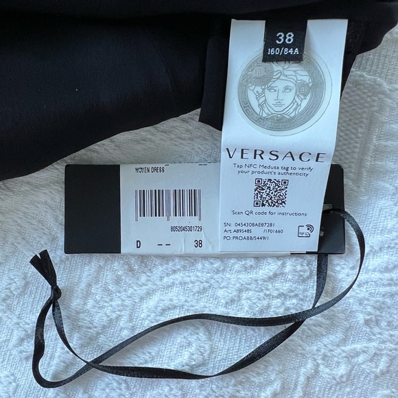 Authentic - NWT Versace black woven dress with iconic gold safety pins - Picture 12 of 13